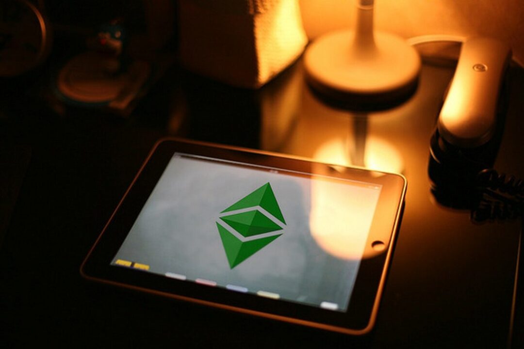 Ethereum Classic Wallpaper - Designer Tablet